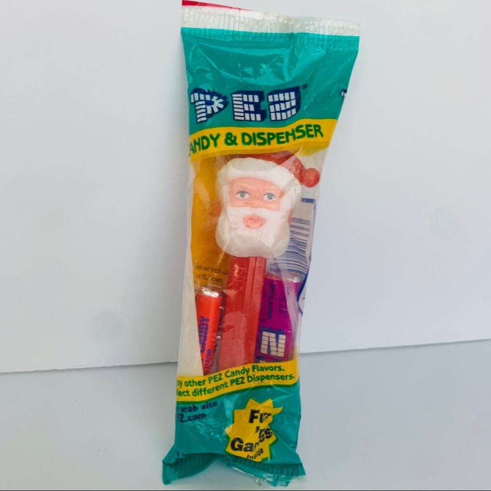 NEW 1980 Santa Pez Dispenser